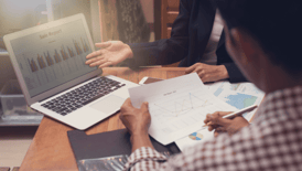 photo-ind-finance@2x